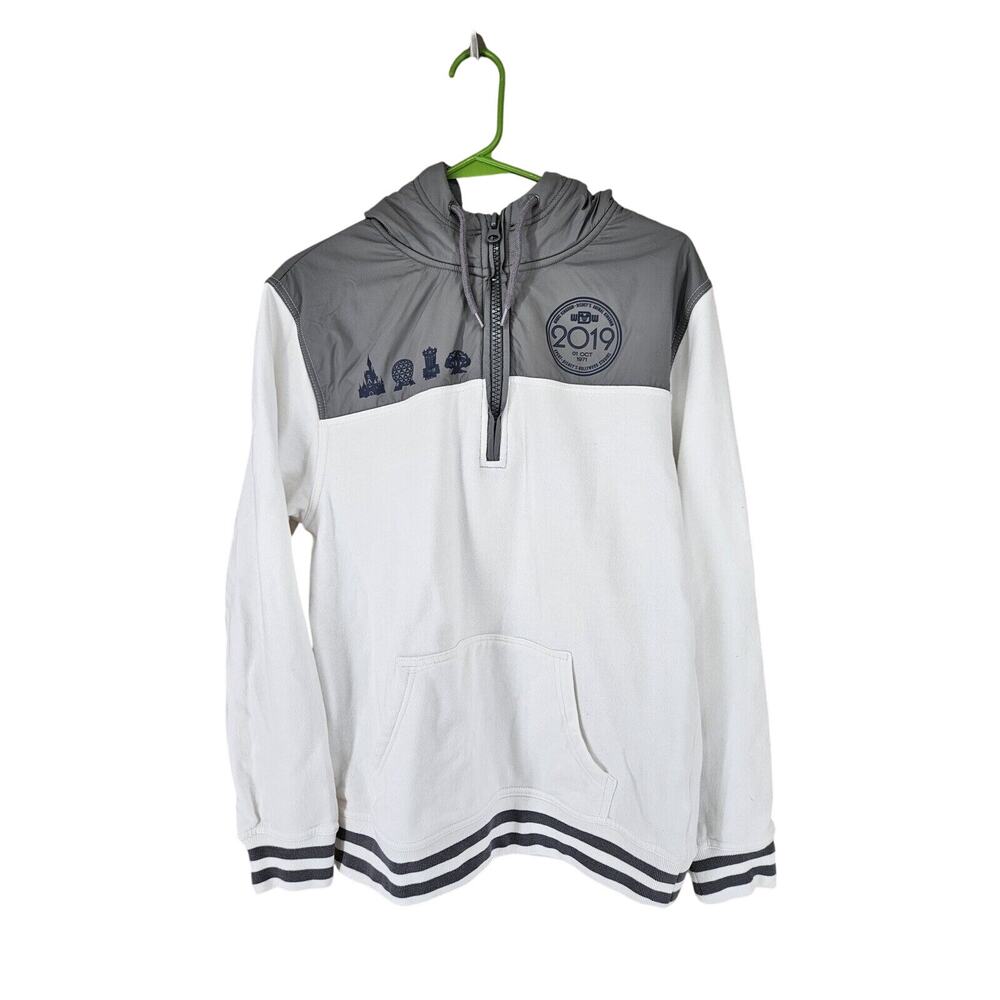 Disney Parks 2019 Mickey Mouse Passport Stamp Epcot‎ Quarter Zip Hoodie Small